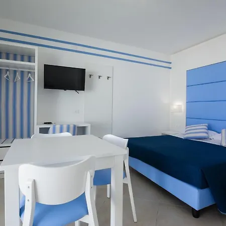 Brezza Marina Lägenhetshotell 3*
